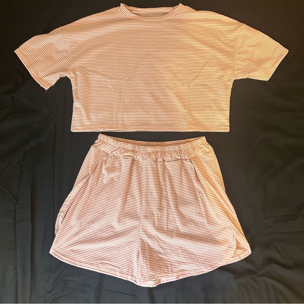 Cropped Striped Pink Loungewear Set